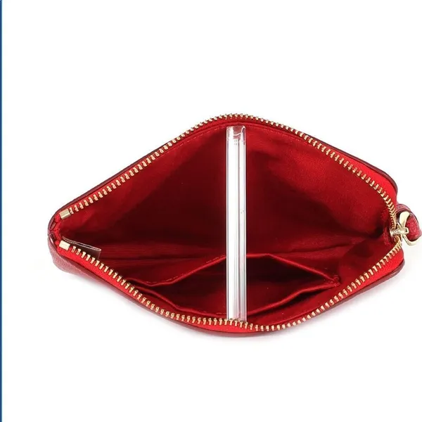 ✨ 4xHP✨Coach
Red Leather Wristlet✨ - Image 3