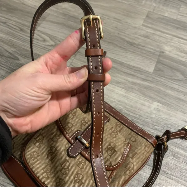 Dooney & Bourke Leather and Canvas Crossbody Signature/Logo Purse - Image 14