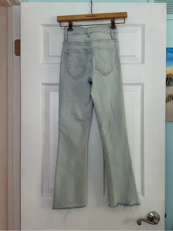 Mother The Insider Crop Step Fray Jeans in Sexico Mexico - Image 3