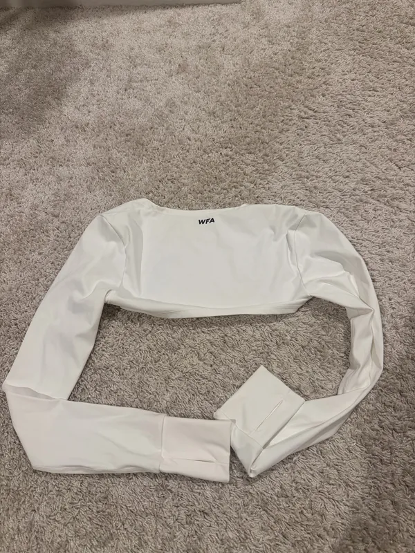 White Fox Boutique workout shrug - Image 3
