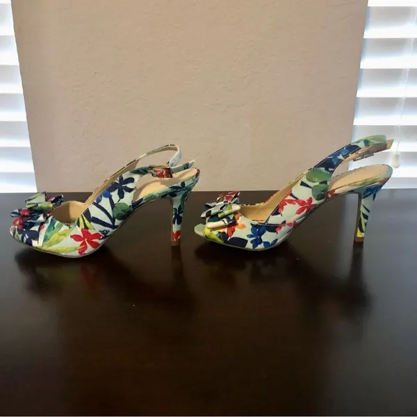Kelly & Katie Floral Heels Open Toe with Bow Size 6 - Image 9