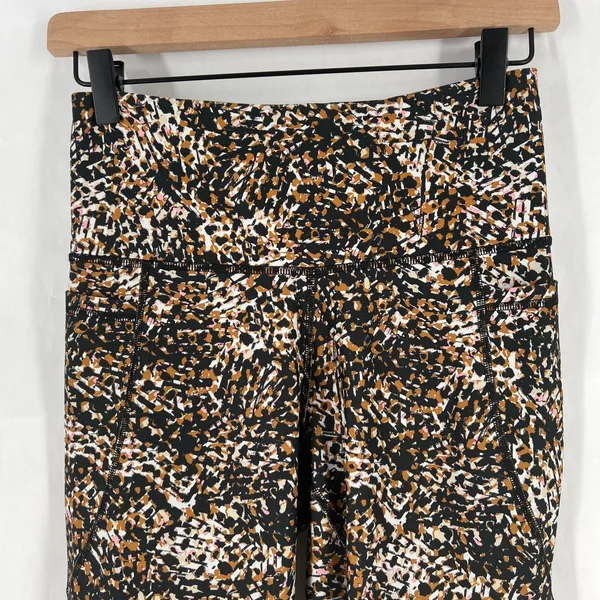 Old Navy Active Powersoft Leggings Womens Medium Multi Animal Print‎ Training - Image 2
