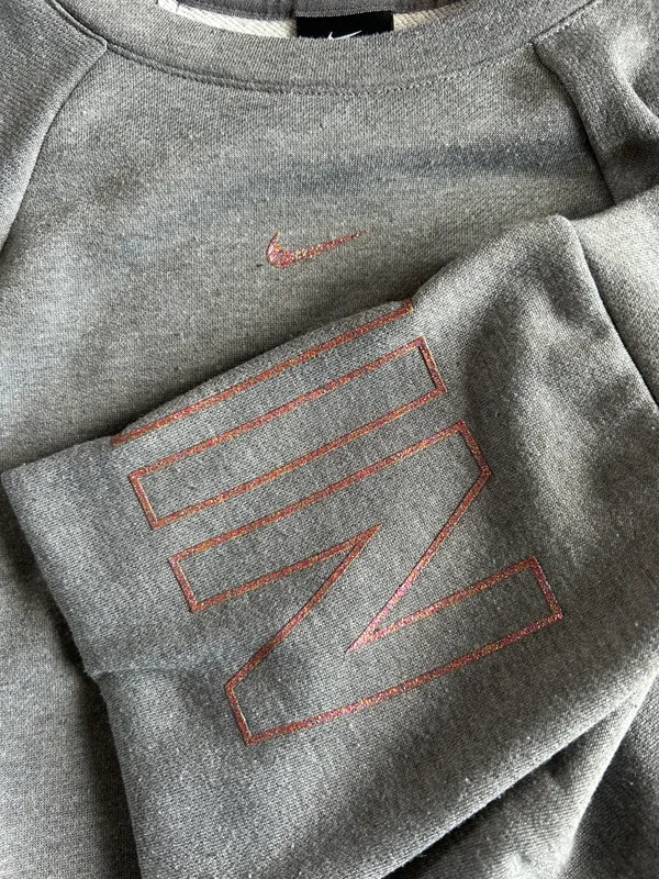Nike Cropped Crew Neck Sweatshirt - Image 3