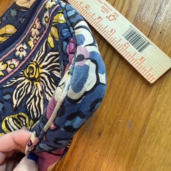 Vera Bradley Triple Zip Crossbody Bag African Violet Design RETIRED - Image 6