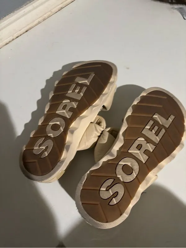 Sorel Cream Leather Padded Strap Slide Sandals Women’s Flat Slides - Image 4