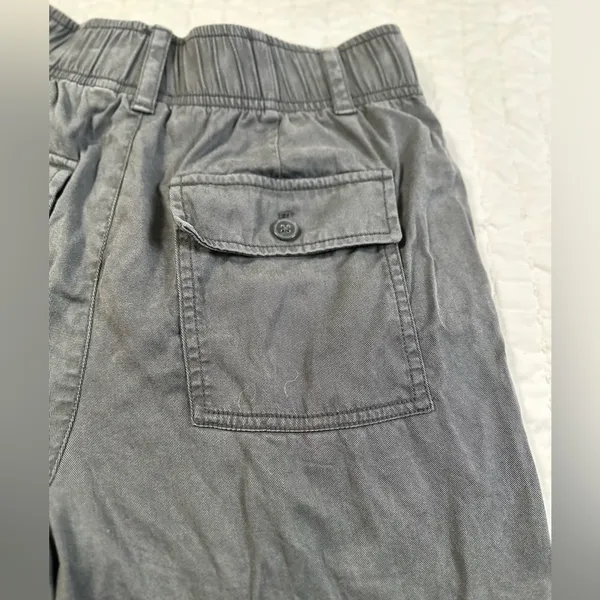 GAP Gray Casual  Neutral Pants with back pockets - Image 14