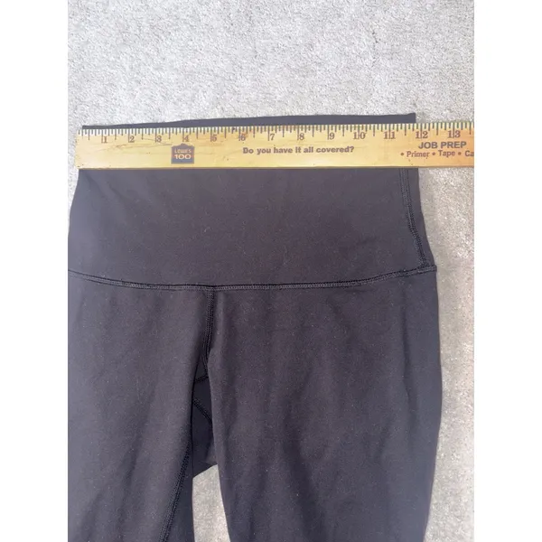 black lululemon cropped leggings size 4 - Image 6