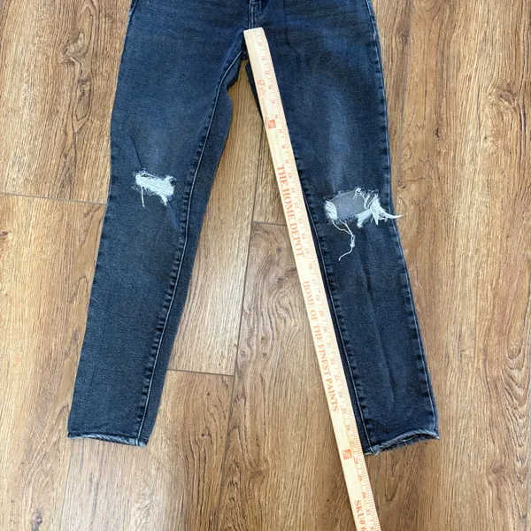Levis 711 Skinny Jeans‎ Womens 26x28 Distressed Faded Black Denim Pants Grunge - Image 6