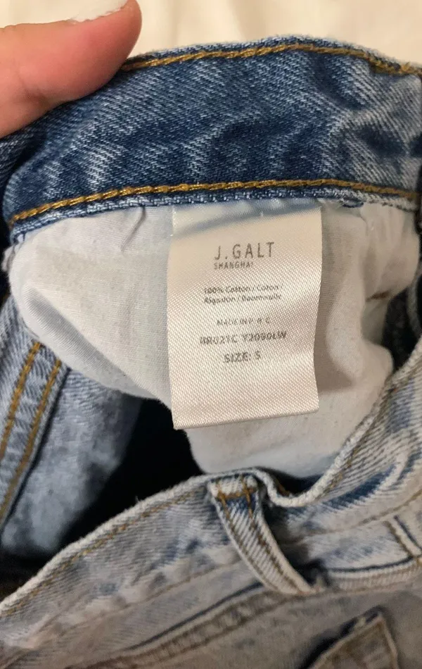 Brandy Melville John Galt Shorts - Image 3