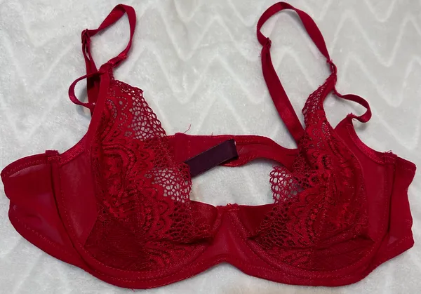 Red lace underwire Bra Lingerie Size 34 C - Image 2