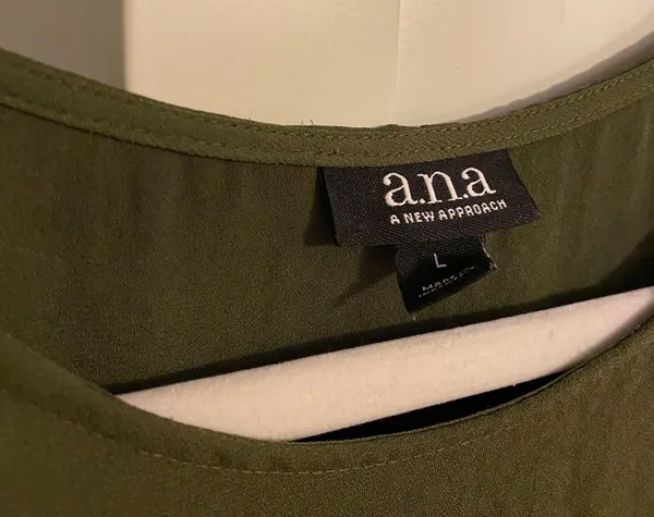 a.n.a Olive Green Flowy Tank Top - Image 4