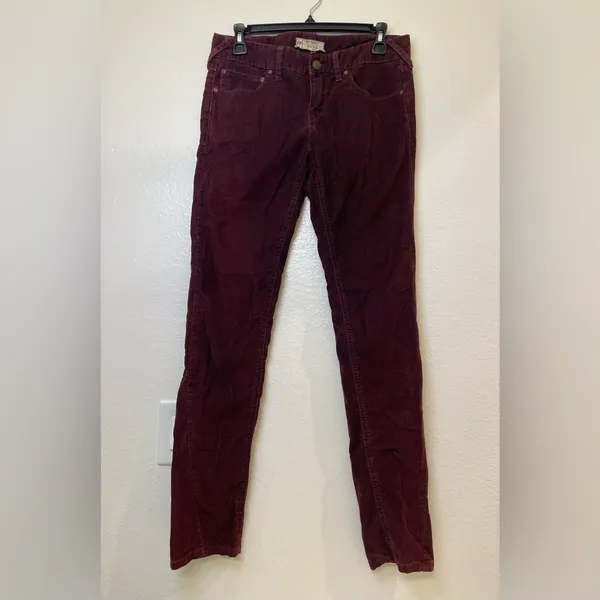 Free People Women’s Burgundy Corduroy Velvet Skinny Straight Leg Pants Size‎ 28 - Image 2