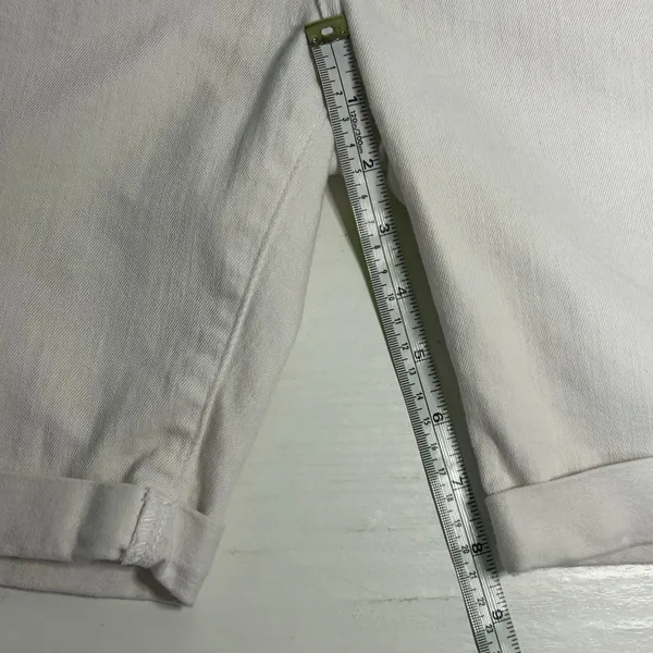 Levi Strauss Signature Gold White Bermuda Shorts Size 14 Stretch - Image 9