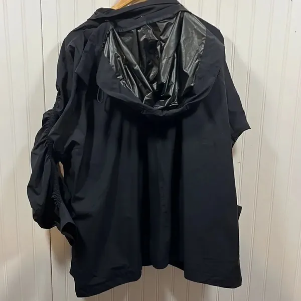 Fabletics black Giana hooded jacket - Image 7