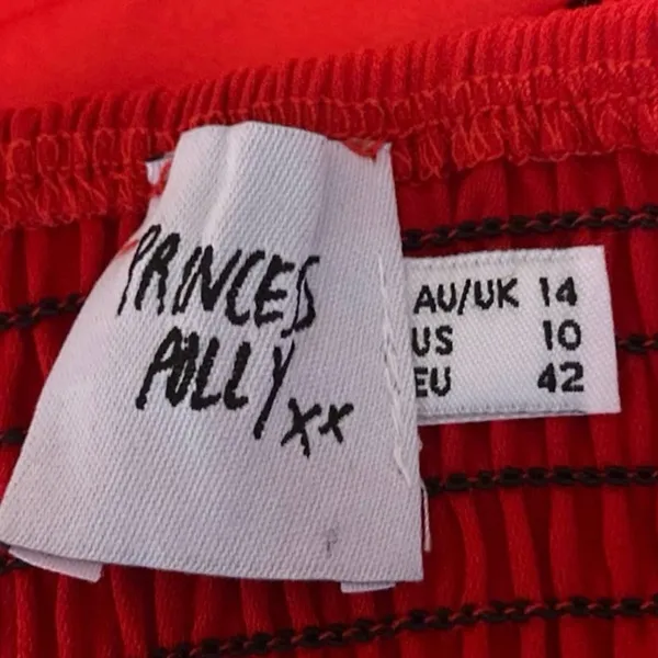 Princess Polly Red Halter Sleeveless Plunging Smocked Blouse Crop Top Size 10 - Image 3