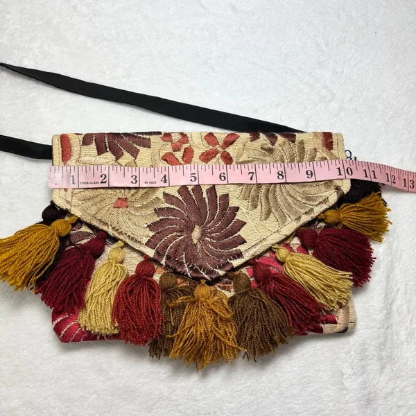 Boho Floral Embroidered‎ with tassels Women's crossbody Bag - Image 4