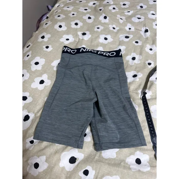 Nike pro grey biker shorts - Image 5
