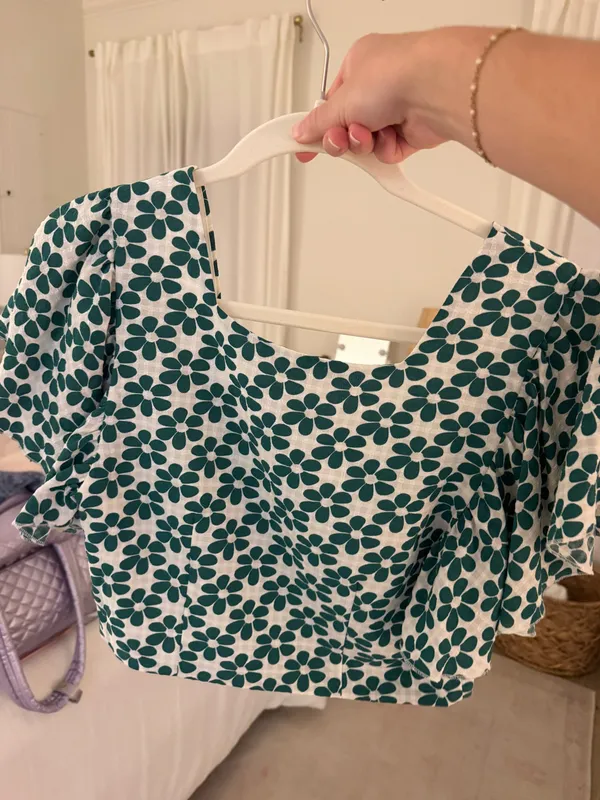Sugar Lips Green Floral Boutique Top - Image 2