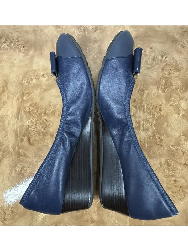 Cole Haan Emory Navy Leather Patent Cap Toe Bow Wedge Pumps Shoes 8.5B - Image 6