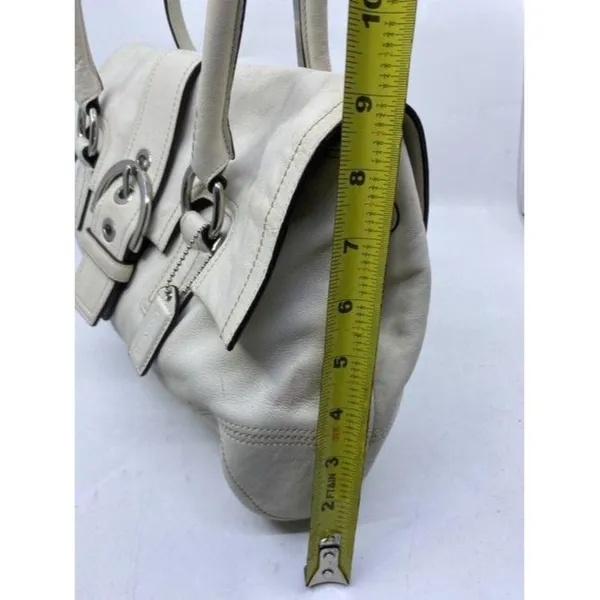 coach medium bag handbag off white leather shoulde - Image 3