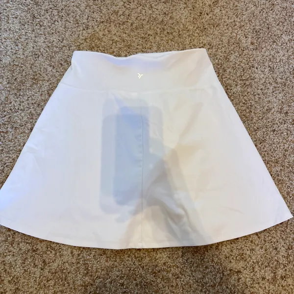 White Old Navy Tennis Skirt - Image 2