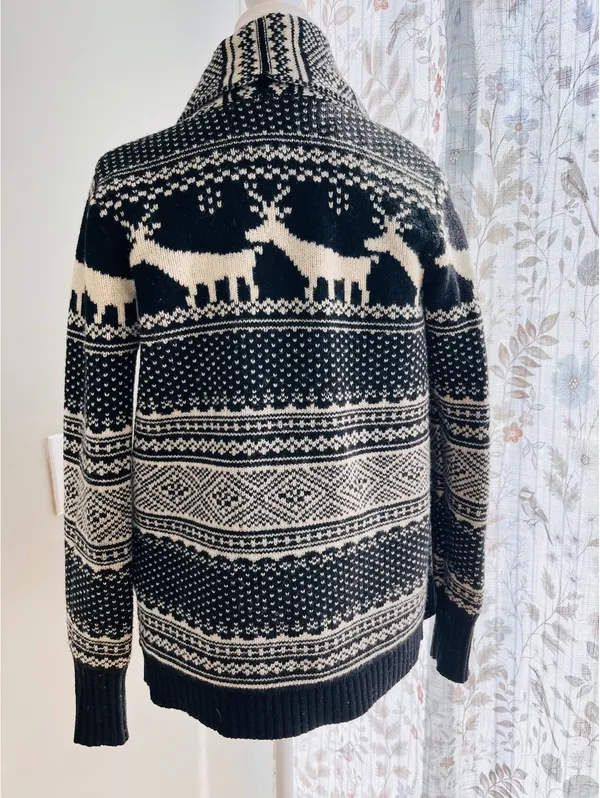 Cambridge Dry Goods Lambswool Blend Fair Isle Reindeer Open Cardigan, Size Small - Image 4
