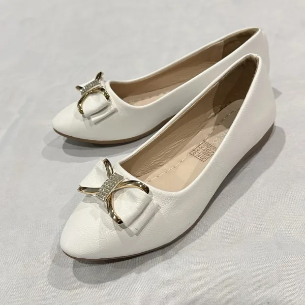 New Women’s White Golden leather Flat Heel Comfort Shoes Pumps Casual Slip - Image 3
