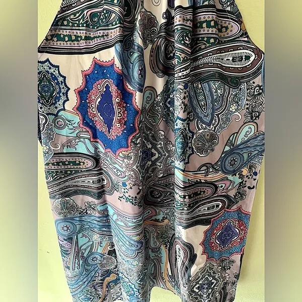 Boutique Blue Paisley Sleeveless Mini Dress size Medium - Image 2