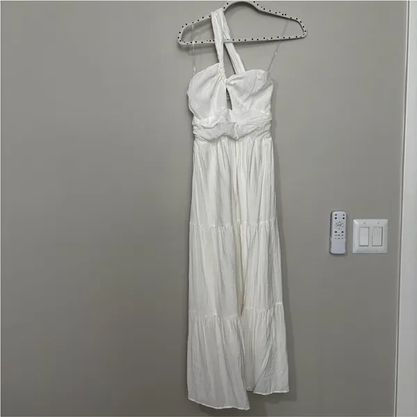 Petal & Pup VINNY ONE SHOULDER MAXI DRESS - WHITE Size Small - Image 2