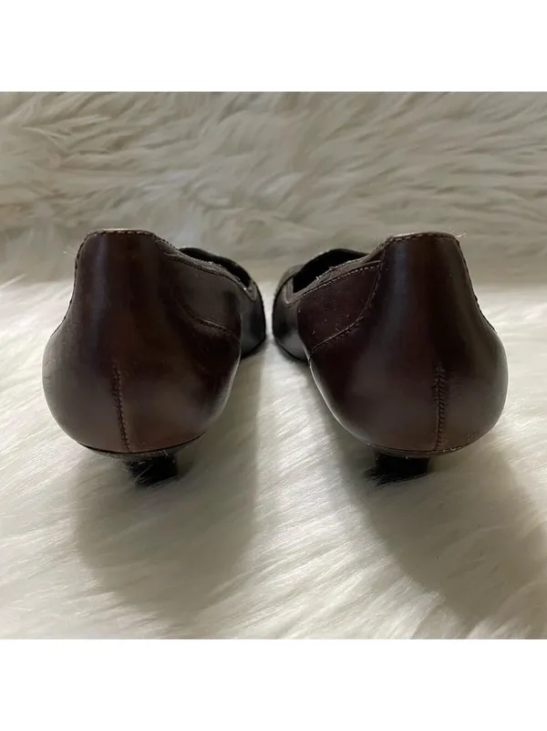 Naturalizer Brown Heels With Brass Buckle Size 7.5 - Image 3