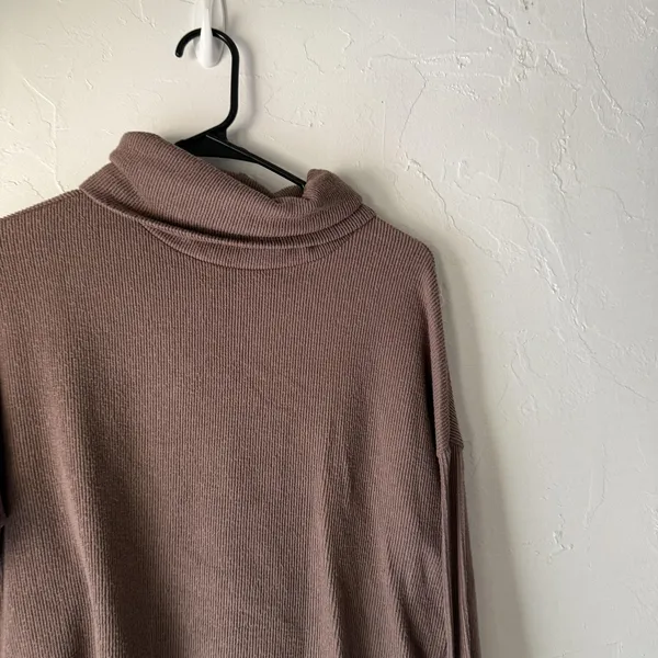 Gaze Sweater Y2k Small Brown Ribbed Knit Turtleneck Long‎ Sleeve Cropped Top - Image 2