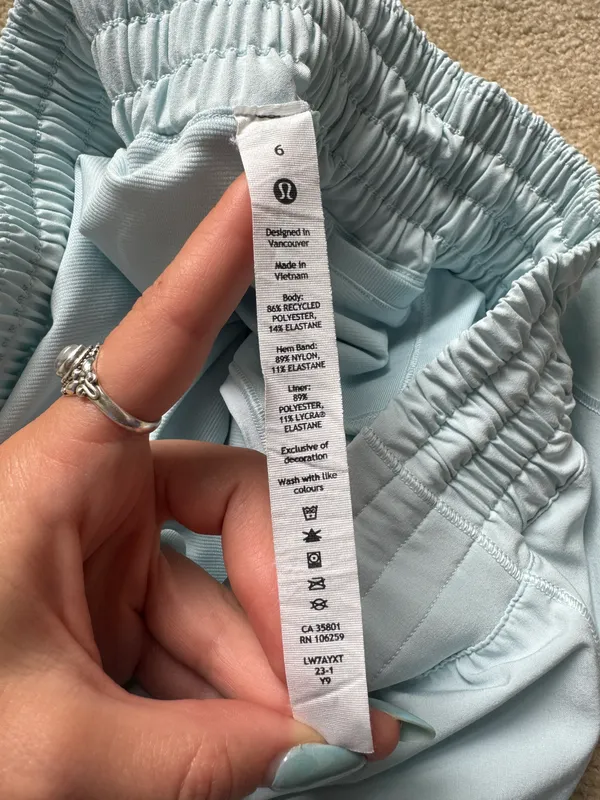 Lululemon Hotty Hot Shorts - Image 3