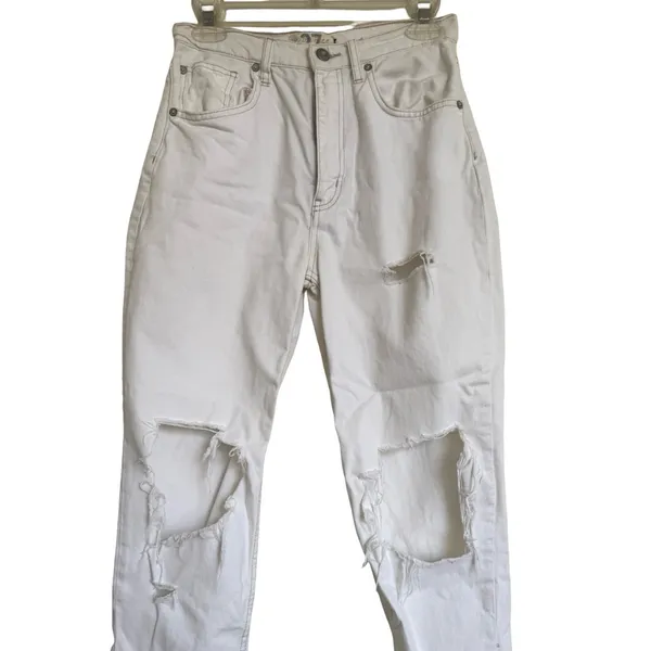 Free People We The Free White Distressed Cropped‎ Ankle Jeans Straight Leg 27 - Image 2