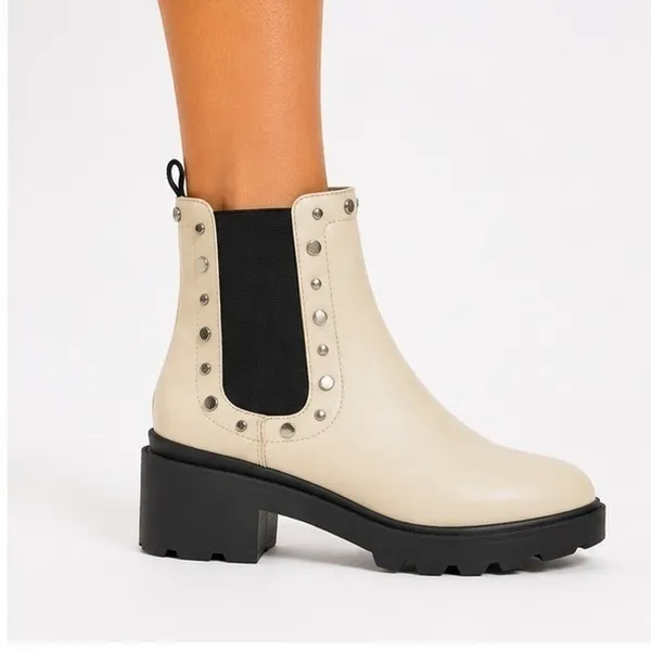 Time and Tru Womens Chelsea Boots Size 6 Winter White Studded Side Zip Comfort - Image 3