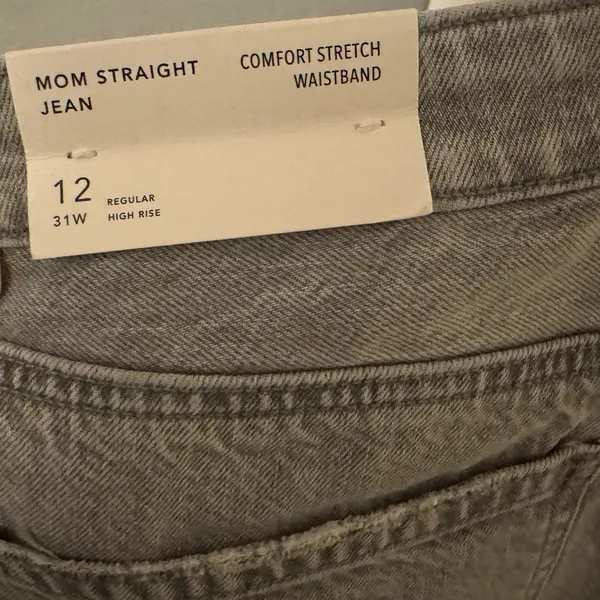 NWT American Eagle Straight Mom Jean - Image 3