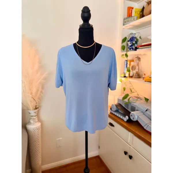 Kaydee Periwinkle light Blue V-Neck Knit Medium Soft Rayon Blend Short Sleeve - Image 7