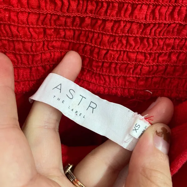 ASTR The Label‎ women's red linen blend straight leg adjustable casual jumpsuit - Image 4