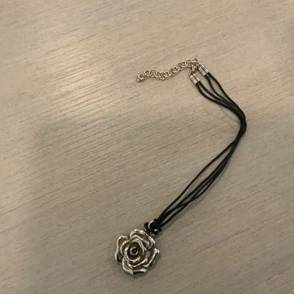 Vintage Rose Pendant - Image 3