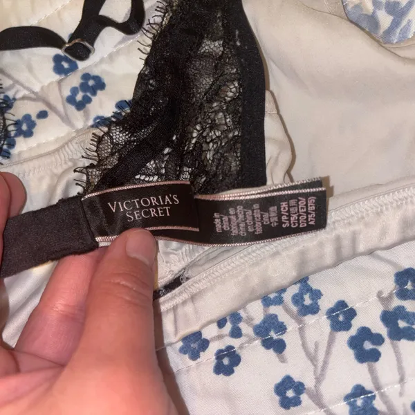 Victoria’s Secret Bralette - Image 4