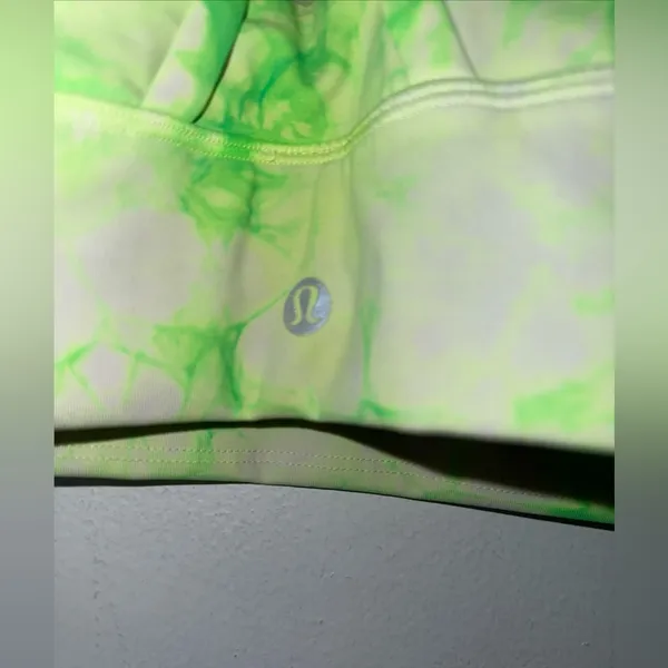 Lululemon Energy Bra High Neck Long Line Shibori Med Support B-C Yoga Cups‎ Sz 8 - Image 3