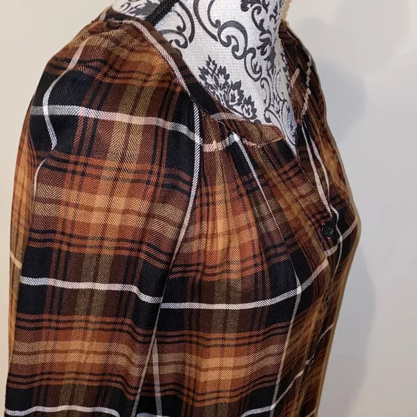 NWT!!Beach Lunch Lounge Madison Plaid Button Down Shirt Size Small 100% Rayon - Image 9