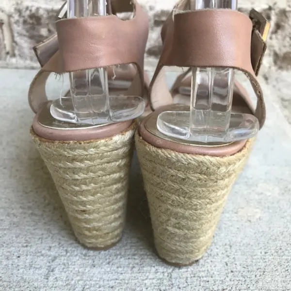 Vince Camuto Tindell Blush Wedge Sandals 1 Owner - Image 3