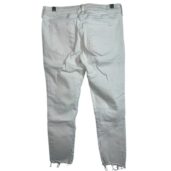 Abercrombie & Fitch Harper Low Rise Ankle White Denim Eyelet Hem Jeans Size 29 8 - Image 2