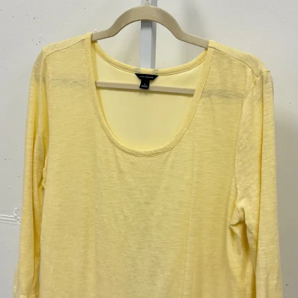 Ann Taylor Sunny Yellow Linen Blend Split Back Layered Top 3/4 Sleeve Large Boho - Image 3
