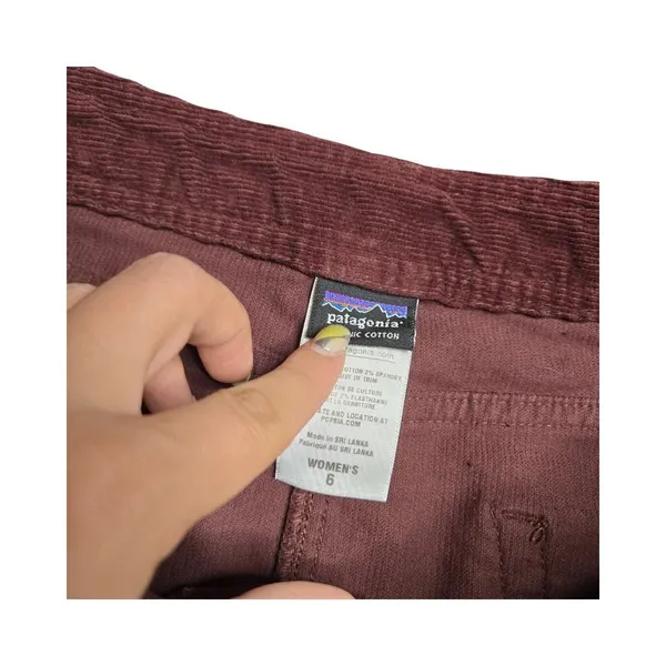 Patagonia Corduroy Red‎ Women's Skirt Size: 6 - Image 2