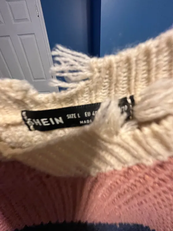 SheIn Cropped Sweater - Image 2