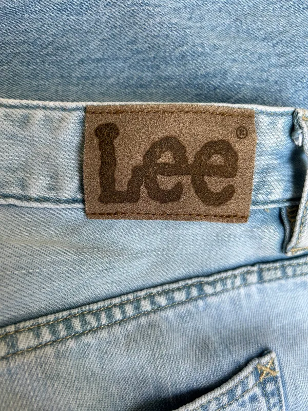 Lee High Waisted Mom Jeans - Image 3