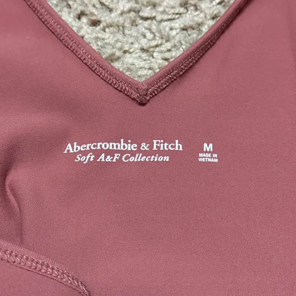 Abercrombie & Fitch Womens Soft AF Seamless V-Neck Dusty Rose Bodysuit - Medium - Image 2