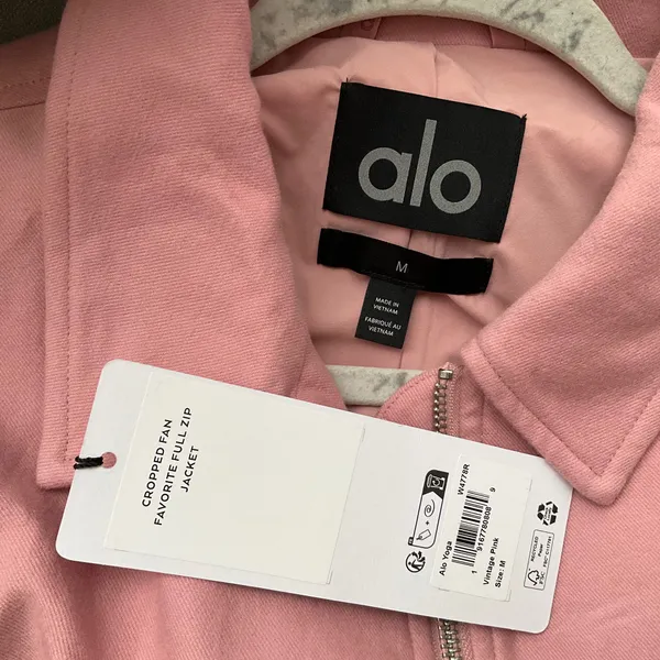 Alo Yoga Cropped Fan Favorite Full Zip Jacket Vintage Pink M - Image 3