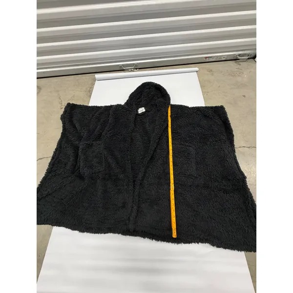 Black Sherpa Fleece Hooded Poncho Oversized Wrap with Pockets One Size - Image 5